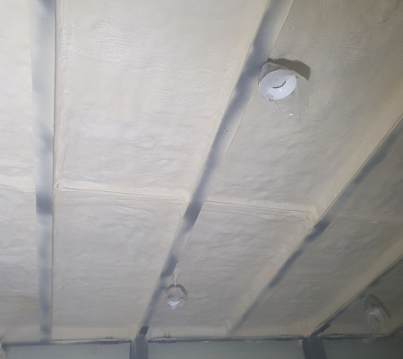 여주시 세종대왕면 창고 천장 경질우레탄폼 시공 – 냉난방비 절감 효과 확실!