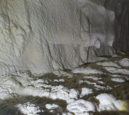 상가리모델링 필수공정, 경질우레탄폼 단열재시공으로 에너지 효율 극대화