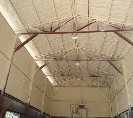 화성 철골창고 지붕단열 – 경질우레탄폼으로 냉난방비 절감한 실제 사례