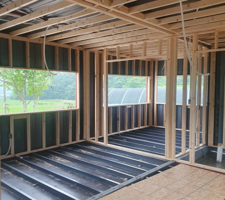 수성연질 우레탄폼으로 완벽한 컨테이너 단열! 결로 없이 사계절 쾌적한 공간 시공사례”