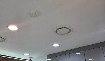 수원 인계동 상가 사무실 휴게공간 준불연우레탄폼 시공사례1. 서론 – 상가 휴게공간, 왜 천장 단열이 중요할까이번 현장은 수원..