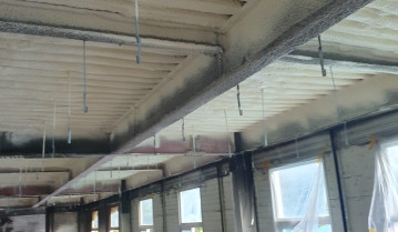 현대 산업 건물에서는 에너지 효율과 단열 성능이 매우 중요한 요소입니다. 특히 공장이나 창고 건물은 내부 공간이 넓고 천장이 ..